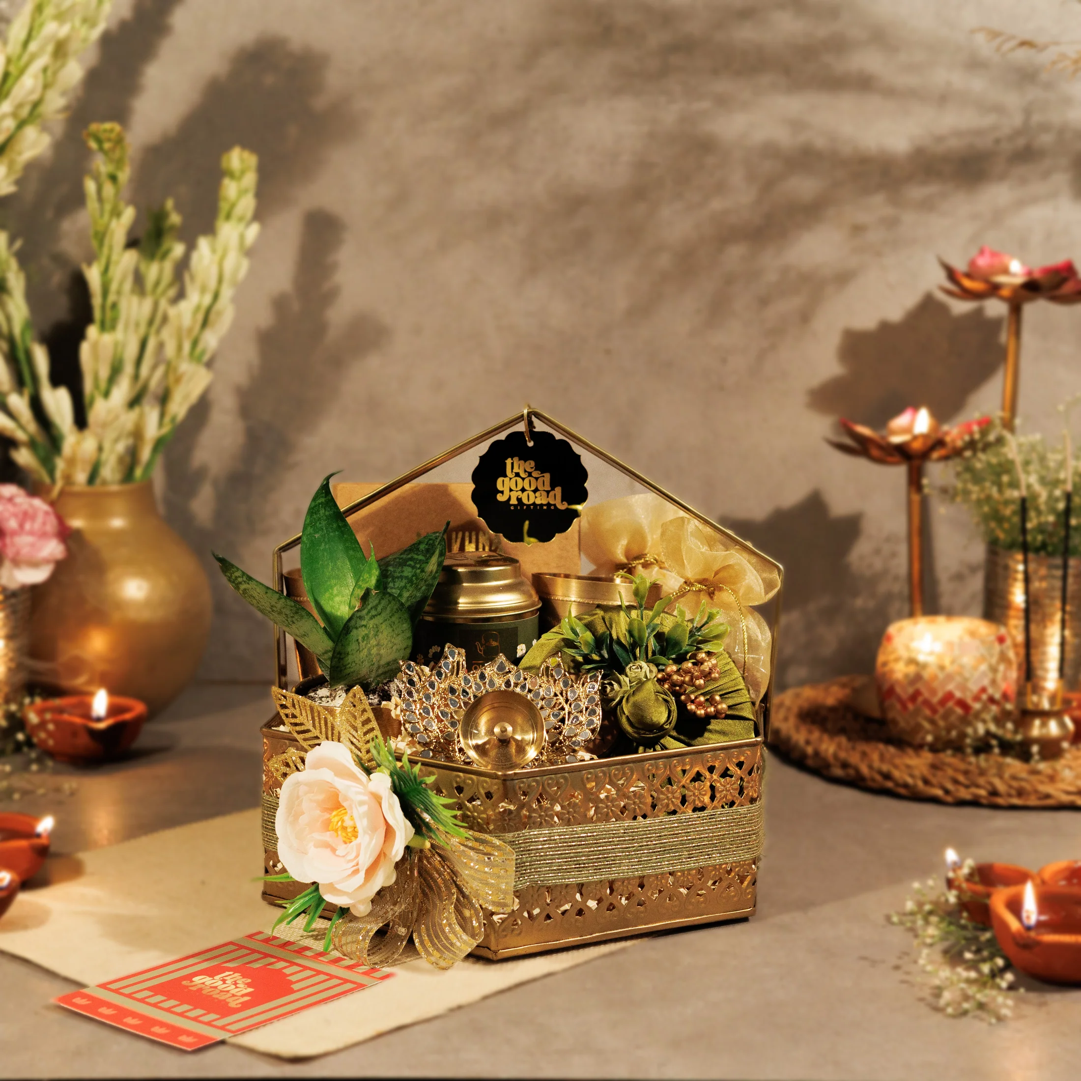 Festive Hampers by TriangularDots
